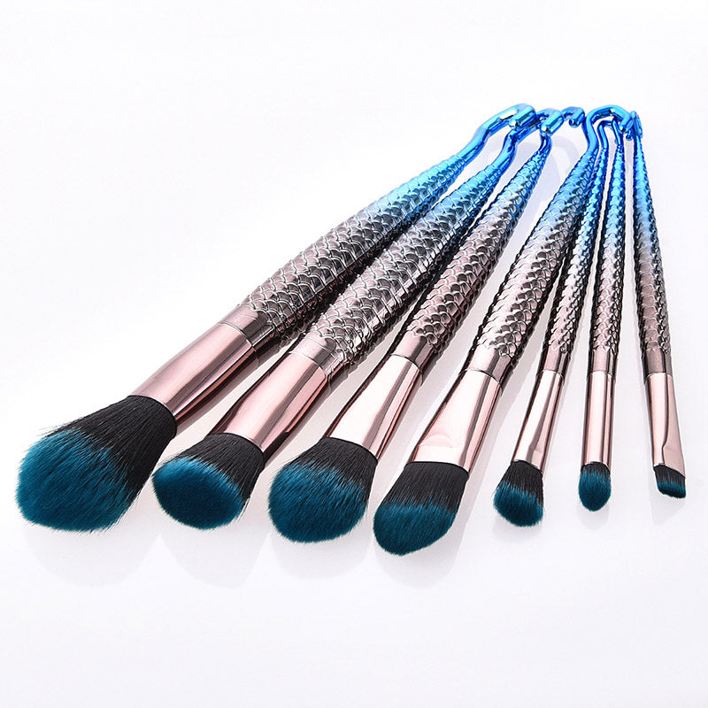 7 & 10pc Fish Hook Makeup Brush Set