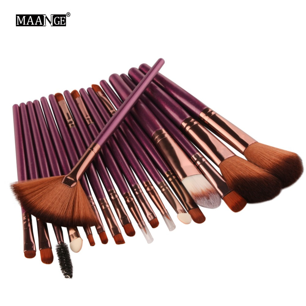 18 Pc Makeup Brush Set