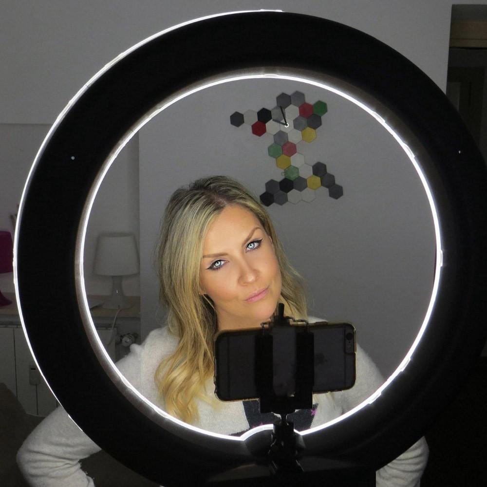 18" Ring Light - 240pcs LED 5500K Dimmable Continuous Macro Ring Light