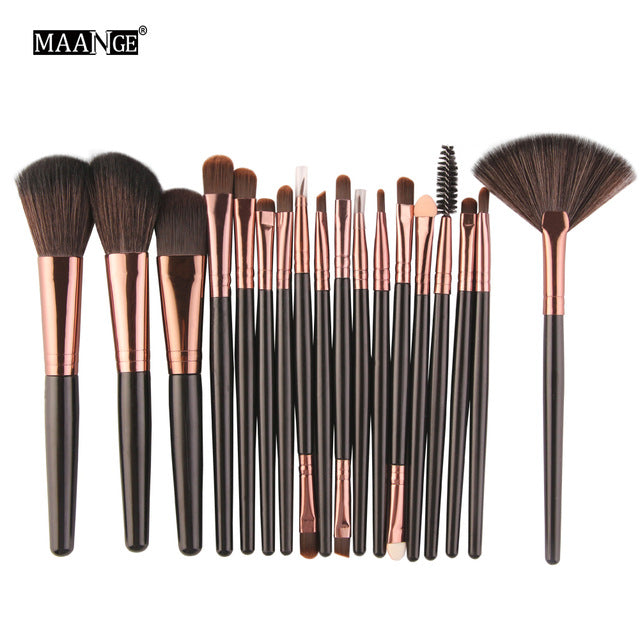 18 Pc Makeup Brush Set
