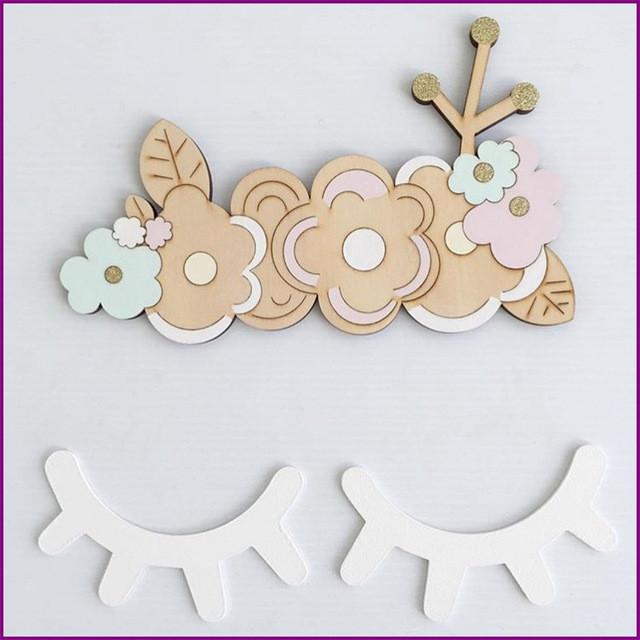 Cute Wood Eyelash Ornament