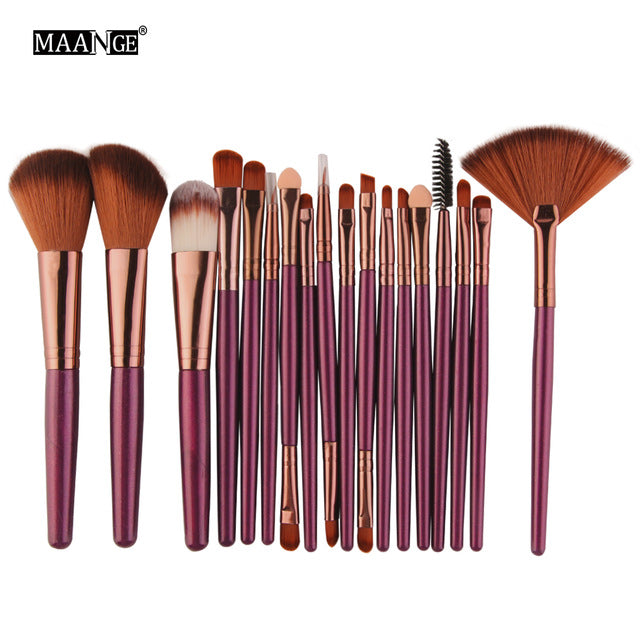 18 Pc Makeup Brush Set