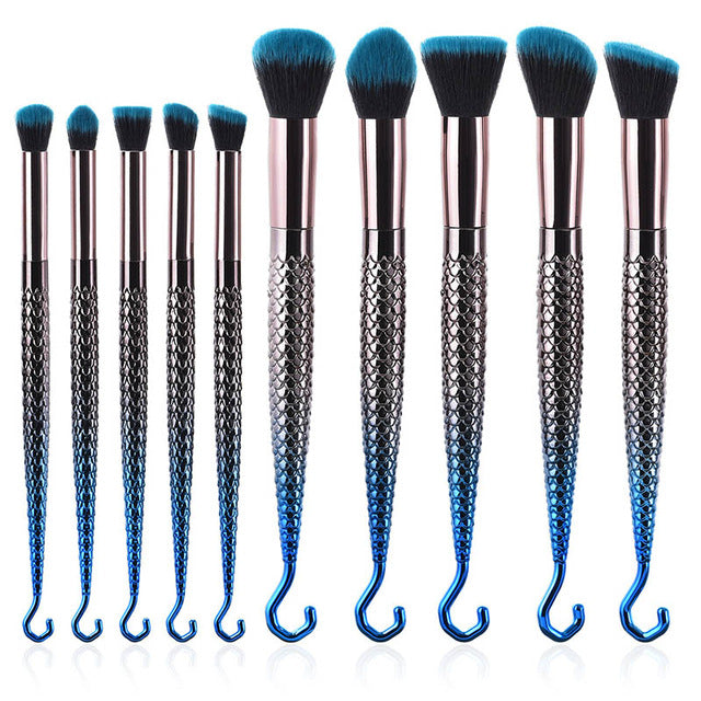 7 & 10pc Fish Hook Makeup Brush Set